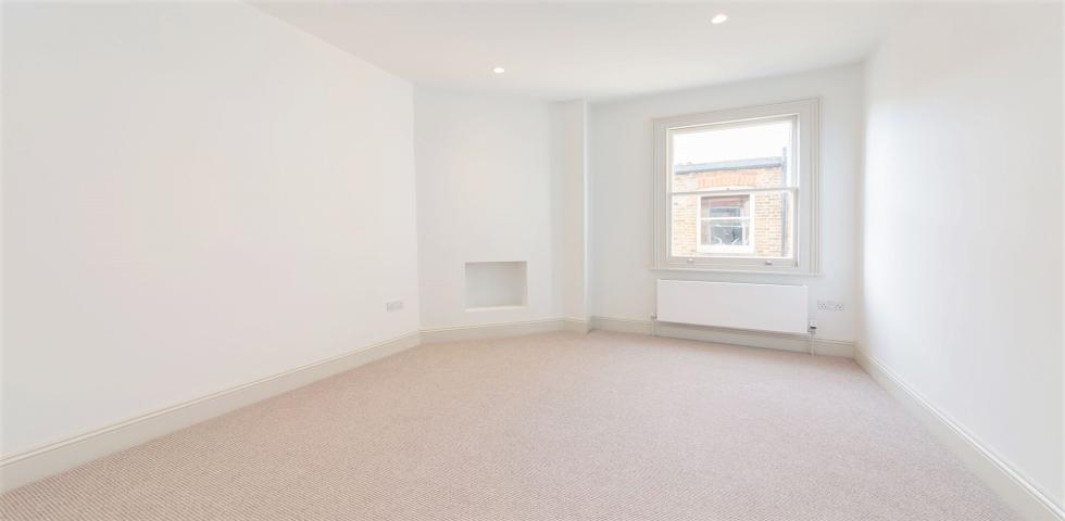 			3 Bedroom, 1 bath, 1 reception Flat			 Castellain Road, MAIDA VALE